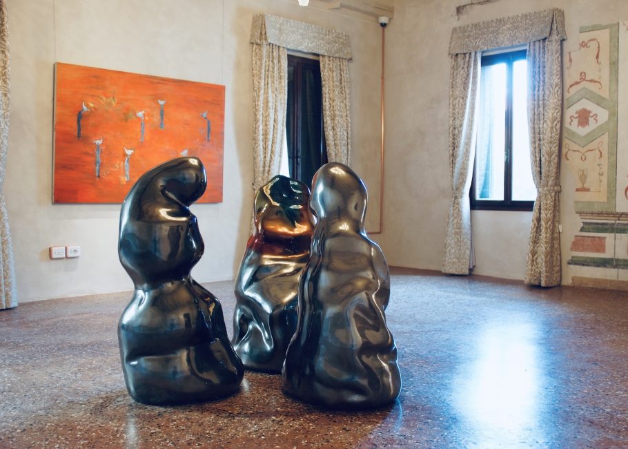 Yang SoonYeal The Chorale II, 2022 Chrome-finish automotive paint on aluminum-copper alloys (duralumin) Approx., 60 × 48 × 115 cm, each Approx., 26.3 × 18.8 × 45.2 inches, each